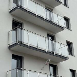 balustrada nierdzewna ze szkłem spawanie balustrady stalowej Racibórz